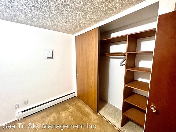 4th image of 2232 Franklin Ave E APT 303