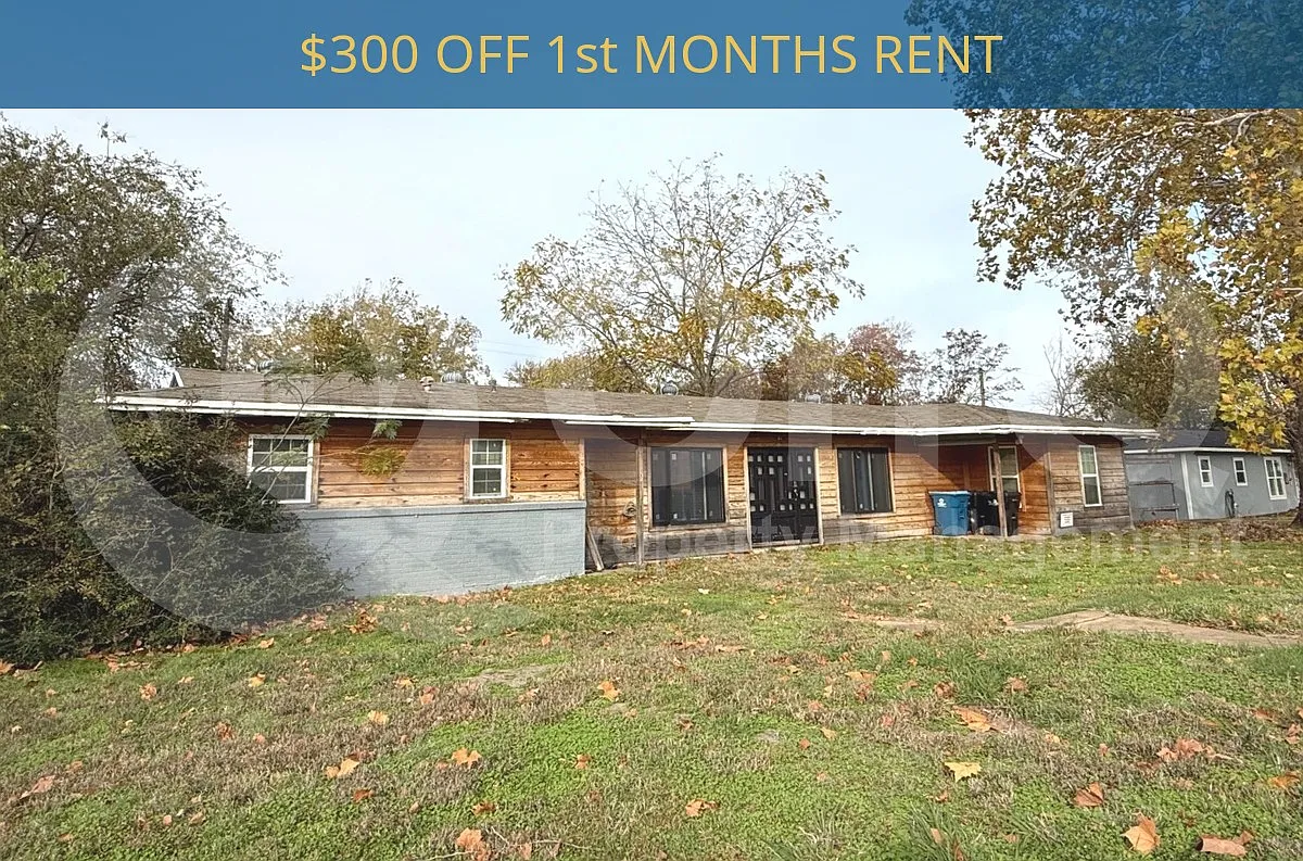 2 bed, 1.0 bath, 1006 sqft, $1,200 — Photo 2