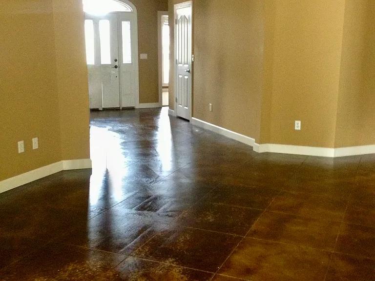 4120 Covington Dr — Photo 3