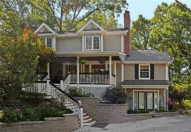 1st image of 856 Woodbine Dr