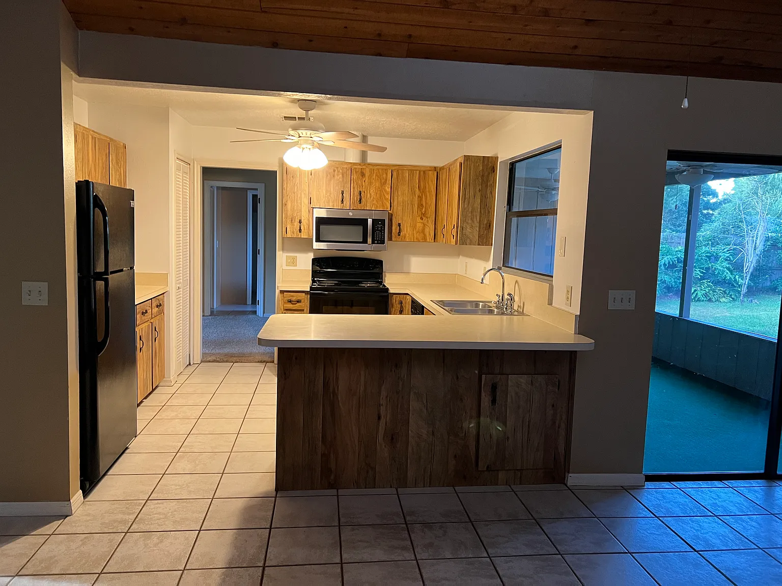 241 Queensberry Court — Photo 4