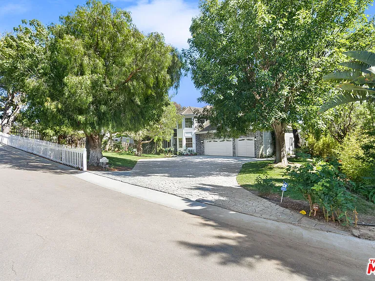 5958 Busch Dr — Photo 38