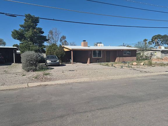 3rd image of 2603 N Fair Oaks Ave