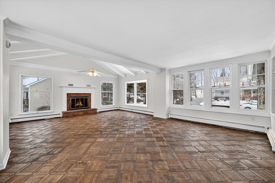 next background image