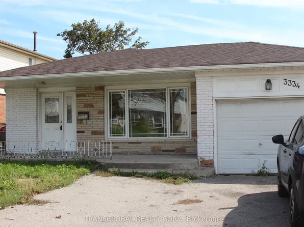 3334 Morning Star Dr, Mississauga, ON L4T 1X7