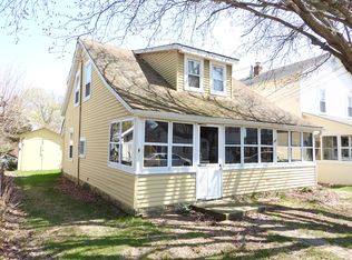 84 Middletown Ave, Old Saybrook, CT 06475