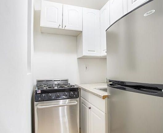 2nd image of 234 E 52nd St APT E