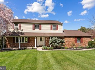 37 Far View Rd, Chalfont, PA 18914