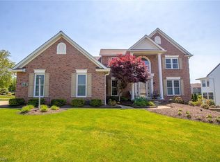 530 McPherson Cir, Northfield, OH