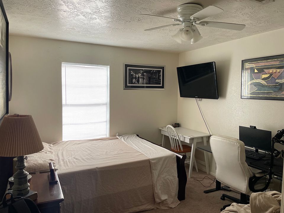 2nd image of 1109 University Oaks Blvd #1303
