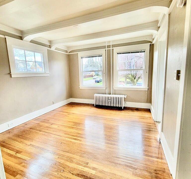 1st image of 901 N M St APT 5