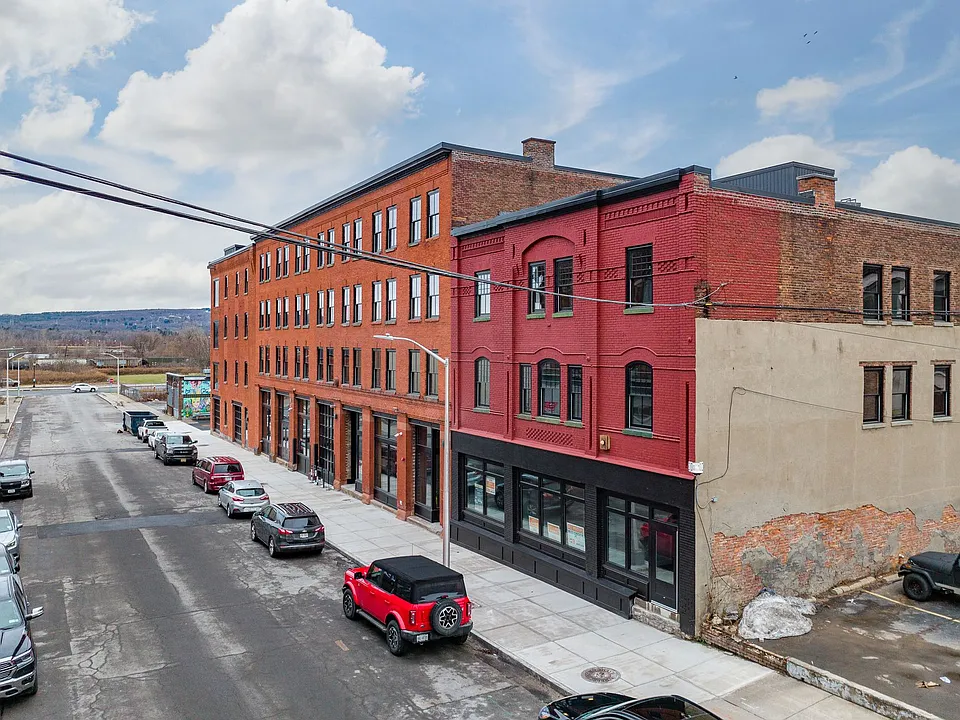 Hotel Street Apartments