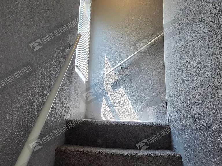 4810 Lenox St — Photo 19