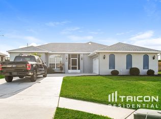 1620 Oracle Dr, Ruskin, FL 33573