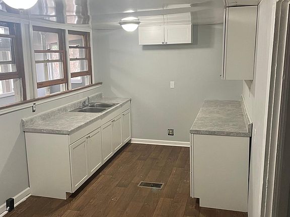4th image of 1727 Palmetto St