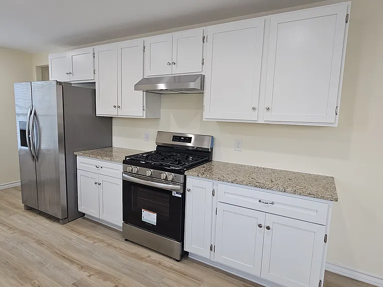 Right side of the kitchen
