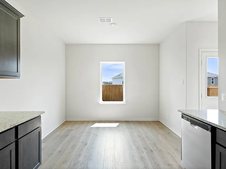 8413 Silverbow Dr — Photo 9