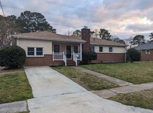 2469 Stribling Ln, Norfolk, VA 23518