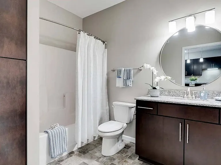 Circle Pines, MN Lexington Lofts | Boden | Bathroom