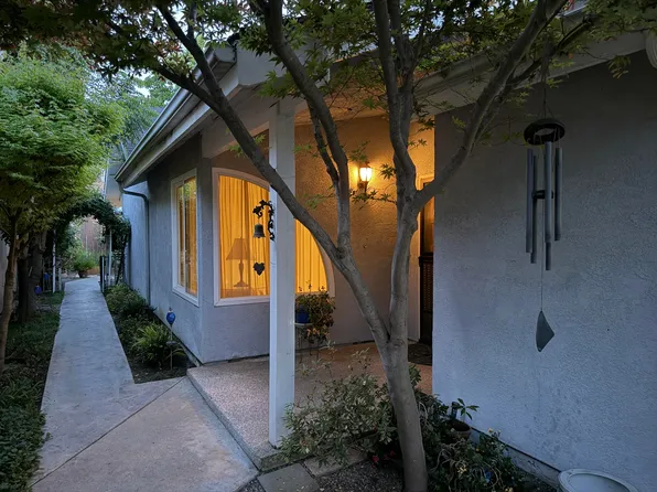 1515 E Castlecrest Avenue, Visalia, CA 93292
