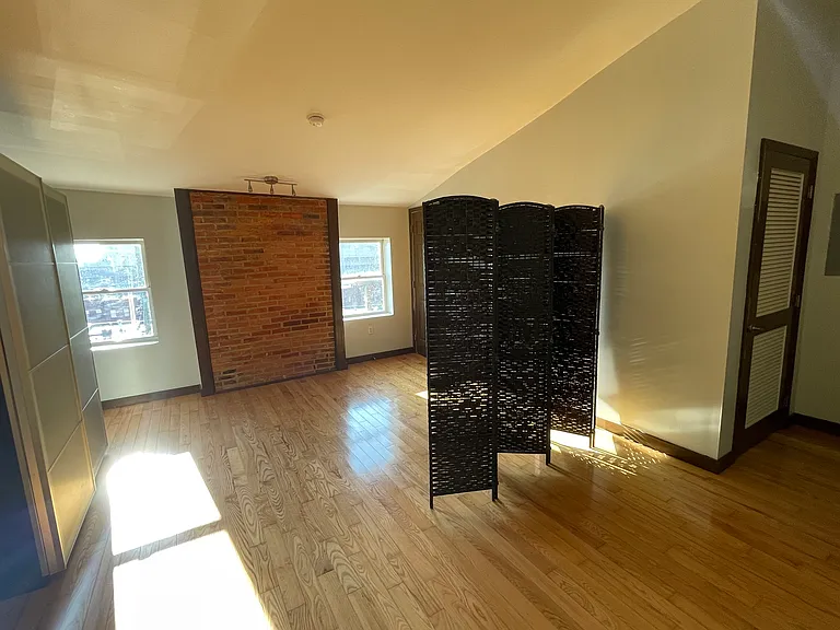 925 N Calvert St #3R — Photo 14