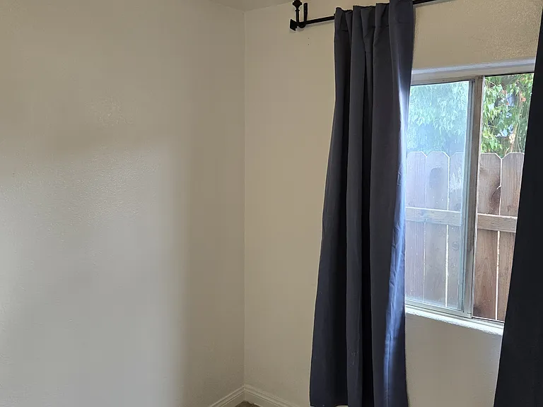18A E 56th St #18A — Photo 11