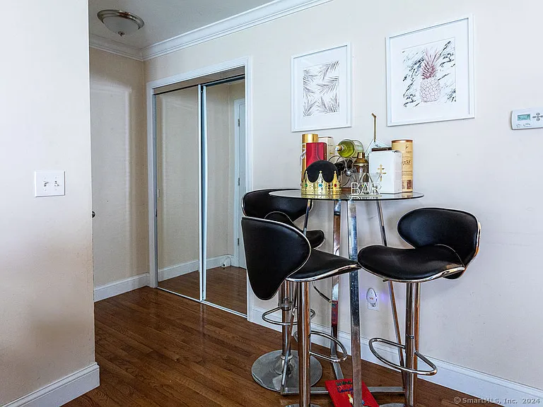 309 Ely Ave #H1 — Photo 7