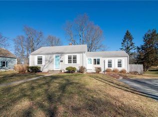 10 Mayfield Rd, Barrington, RI 02806