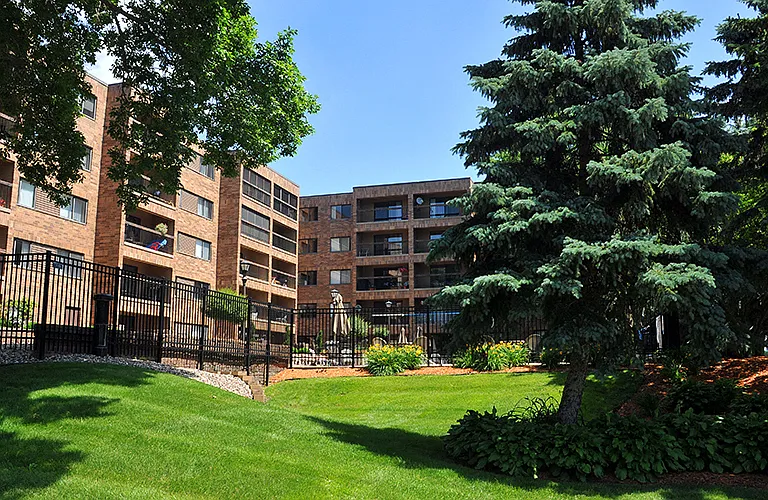 The Plaza — Photo 20