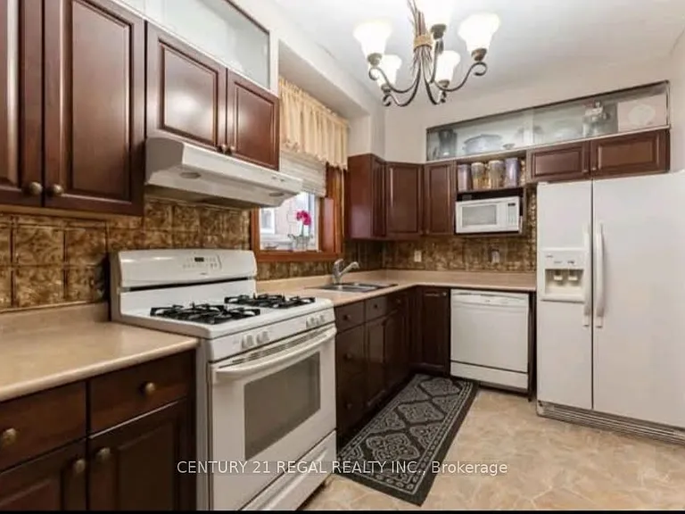 133 Eastbourne Ave #MAIN — Photo 15