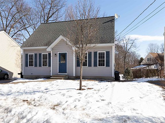 3rd image of 22 Hartwell Brook Drive