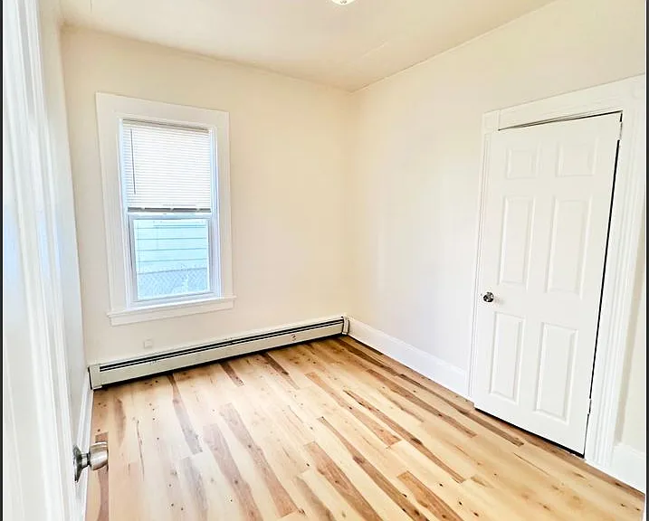 175 Amherst Street — Photo 12