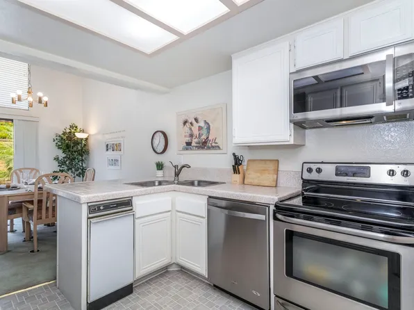 25139 Amberley Way, Santa Clarita, CA 91355