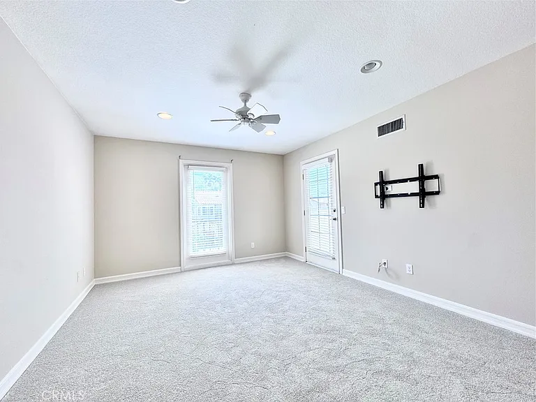 17 Pamela Way — Photo 19