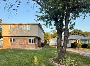 10017 S 52nd Ave, Oak Lawn, IL 60453