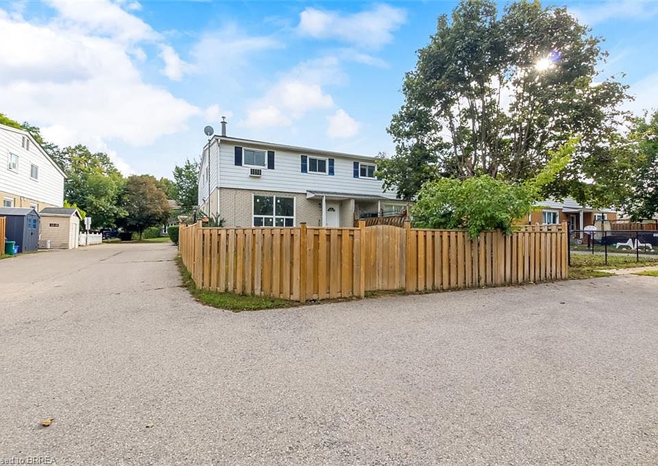 1st image of 51 Metcalfe Cres #D