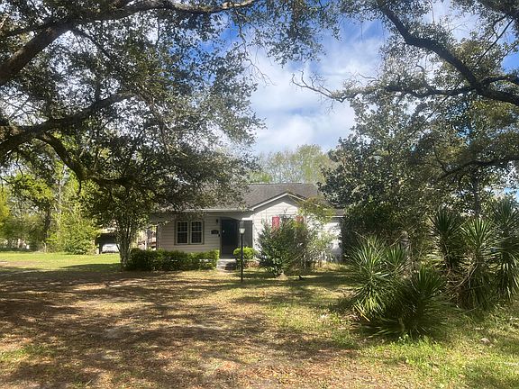 4th image of 720 Division St