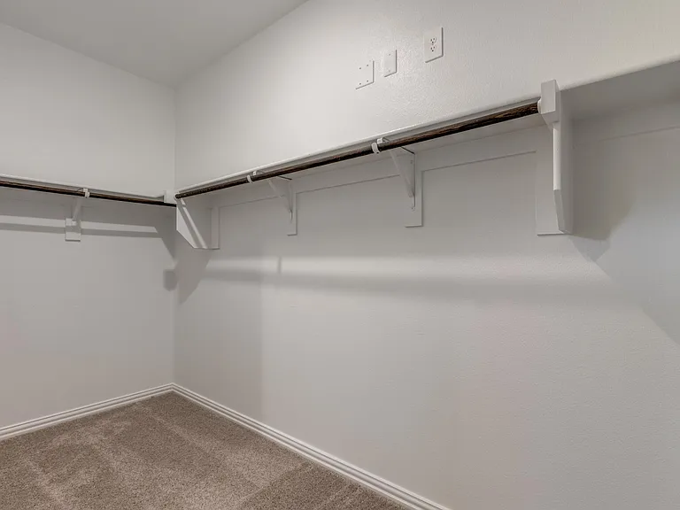 4805 Everly Ct — Photo 18