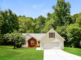 3121 Autumn Woods Dr, Loganville, GA 30052