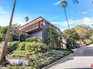 2225 Chelan Dr, Los Angeles, CA 90068