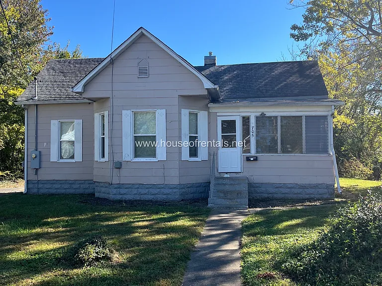 705 N Garfield St — Photo 9