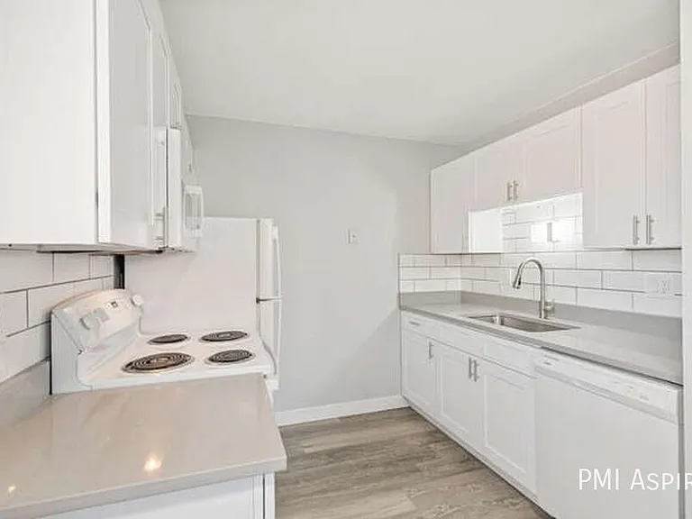 1075 Saulsbury St #103 — Photo 1