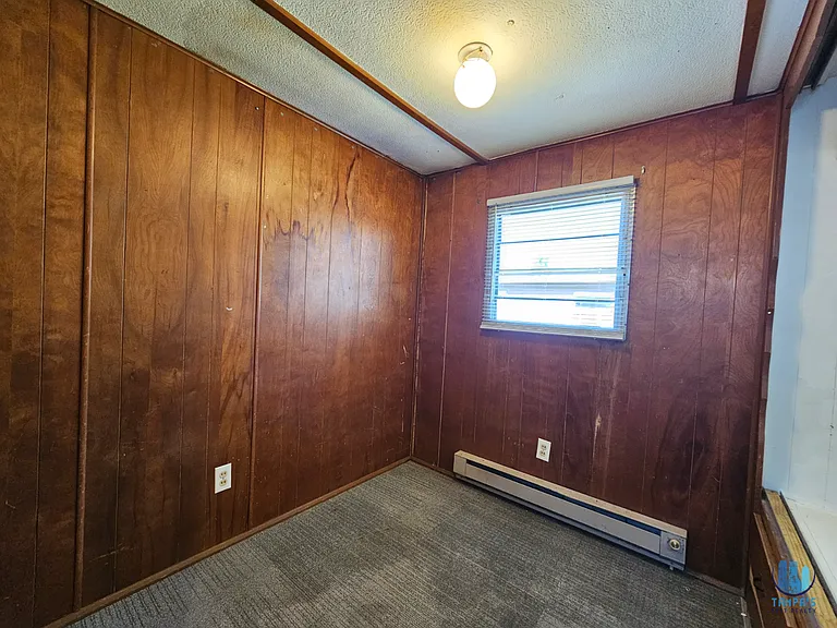 503 Longfellow Blvd — Photo 8
