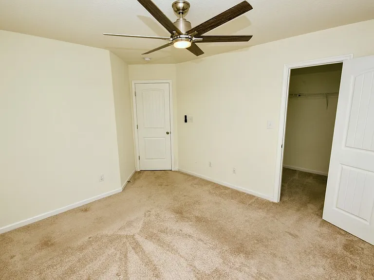 4115 Franklin St — Photo 25
