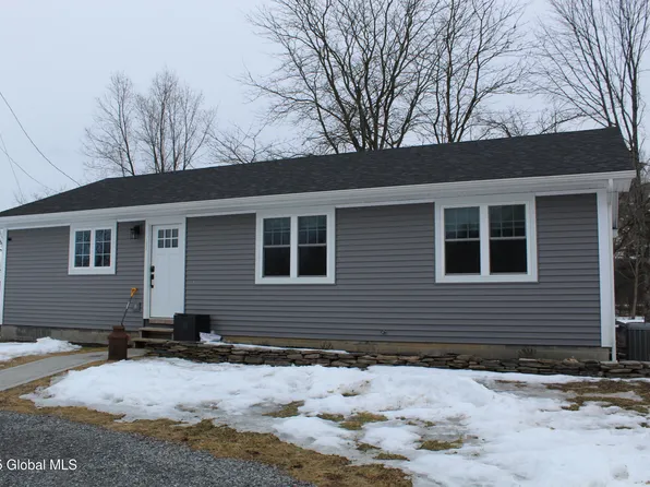 1652 Grovenors Corners Road, Central Bridge, NY 12035