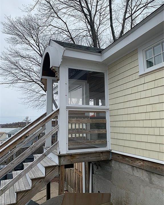 2nd image of 7A Roosevelt Ave