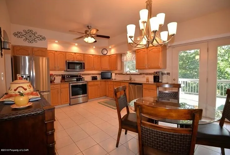 49 Nittany Ln — Photo 3