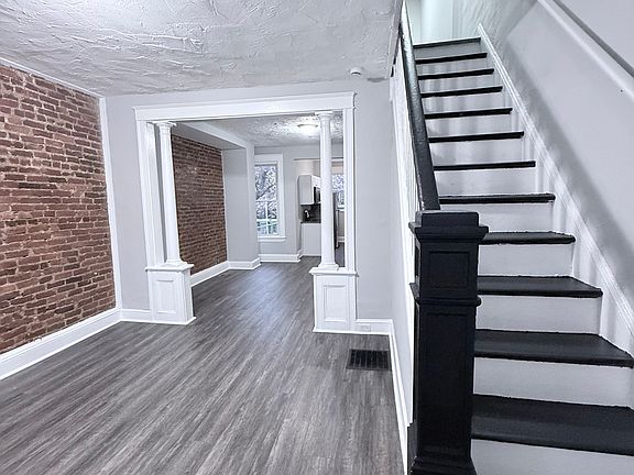 2nd image of 2630 Ashland Ave