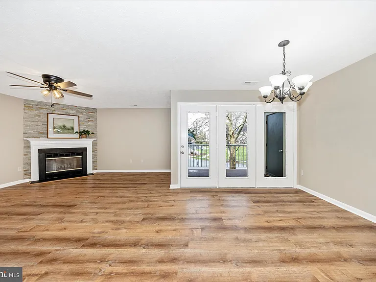 2112 Whitehall Rd #1C — Photo 22