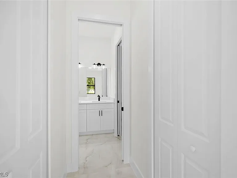 760 Festival Ave S — Photo 17